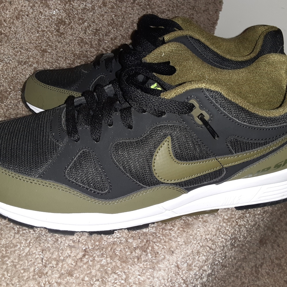 Mens sneakers